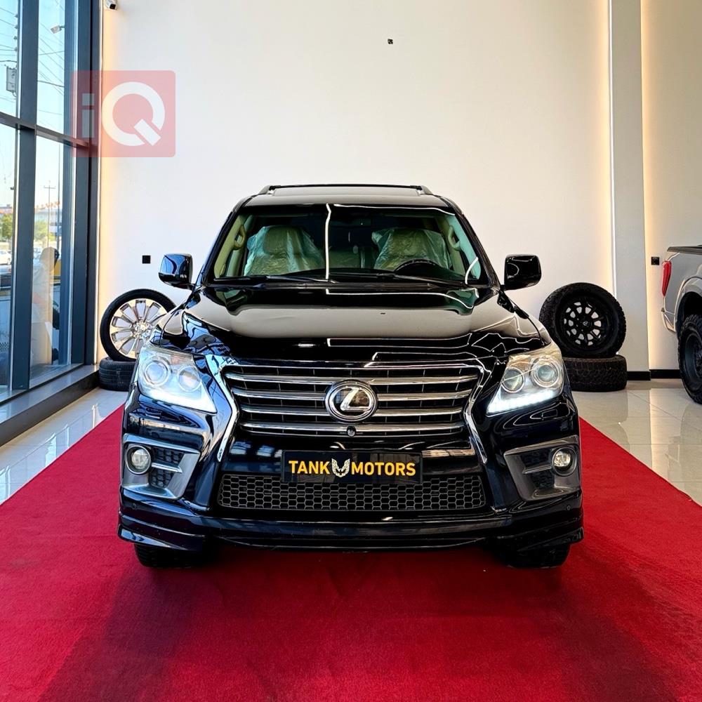 Lexus LX